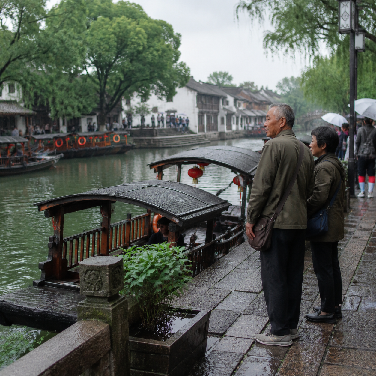 和爸爸在周庄躲雨的半天，我第一次发现他其实比我更会旅行 | A Rainy Half Day in Zhouzhuang with My Father Showed Me He Was Better at Traveling Than I Was