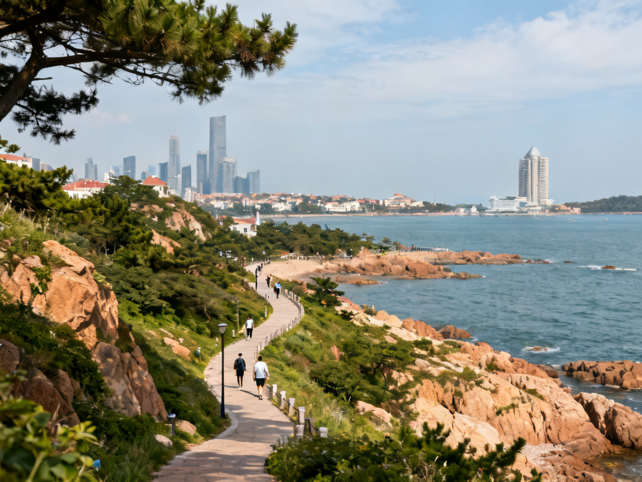 青岛海岸三站法：栈桥、八大关和崂山怎么排更顺 | Qingdao in Three Stops: Pier, Badaguan, and Laoshan in Better Order